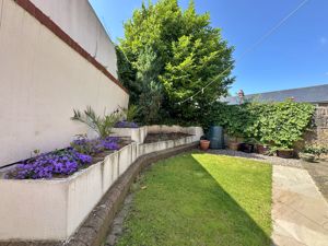 Photo 25- click for photo gallery